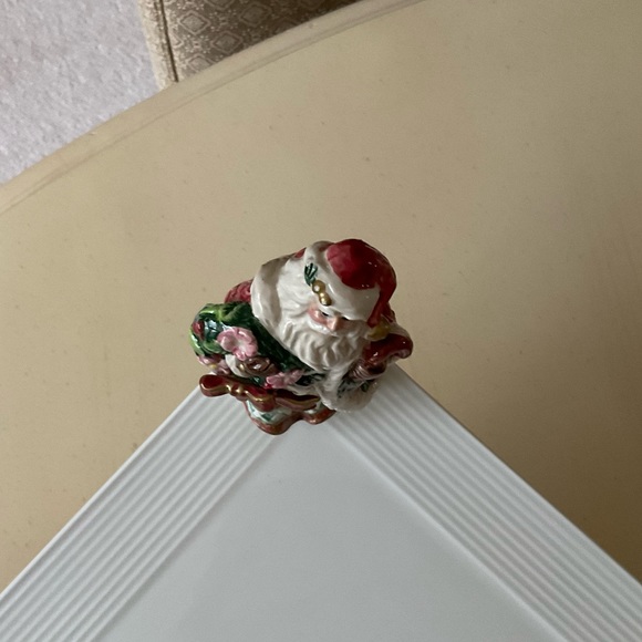 Gorgeous Father Christmas Platter Decoration 🎄 - Picture 5 of 6